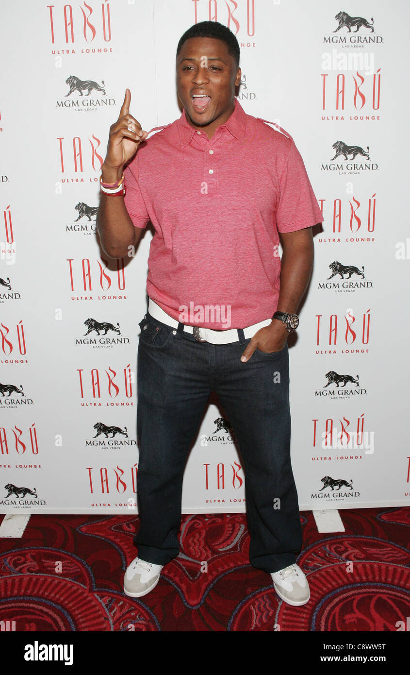 Warrick Dunn at arrivals for Sports Dream All-Star Celebrity Blackjack