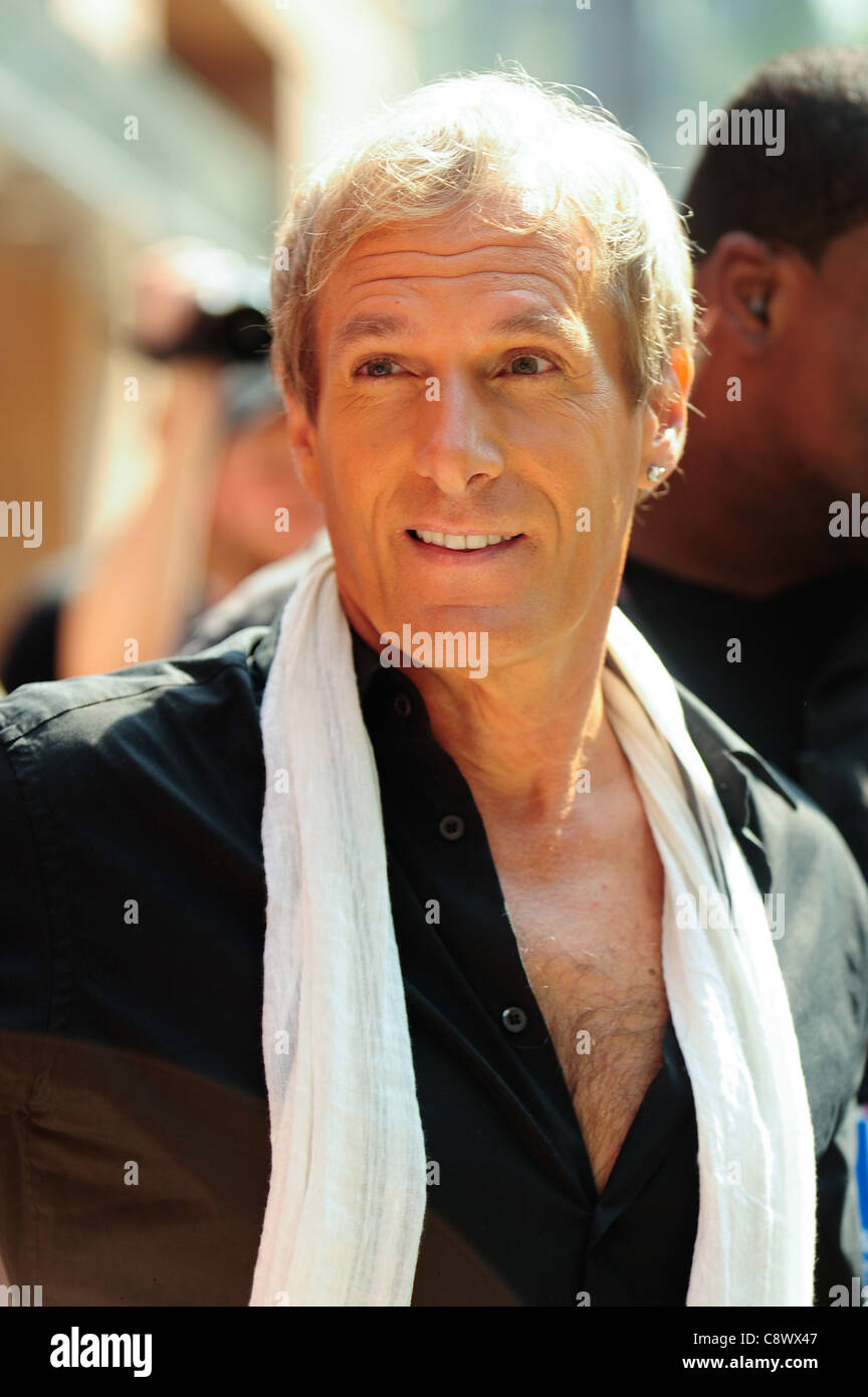 Michael bolton leaves wendy williams hi-res stock photography and ...