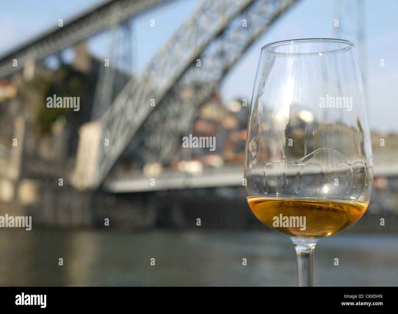 Chilled drink hires stock photography and images Alamy