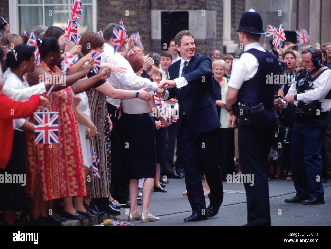 Uk elections 1997 tony blair hi-res stock photography and images - Alamy