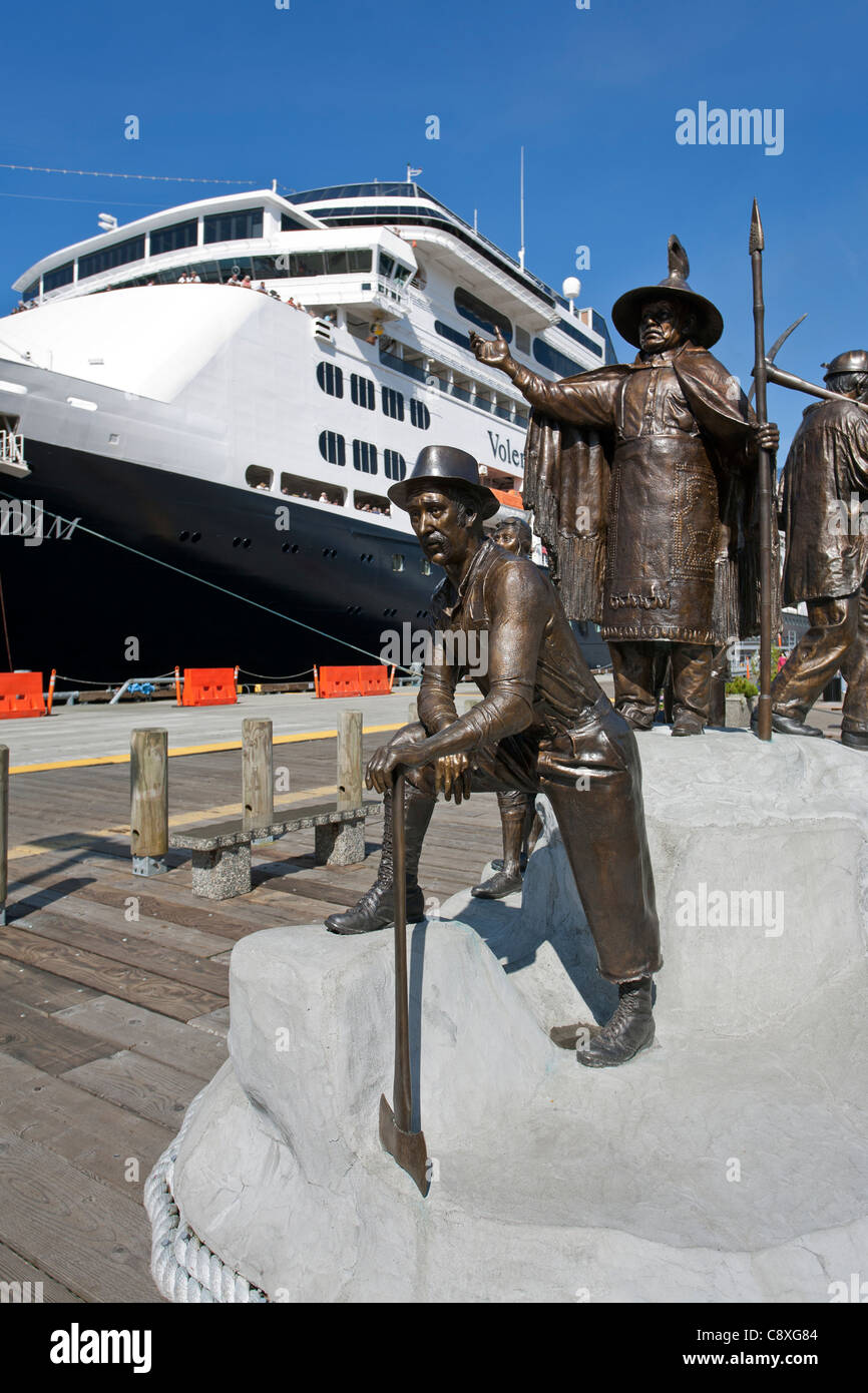 Monument dedicated to the pioneers. Title:“The Rock” 2010 by artist