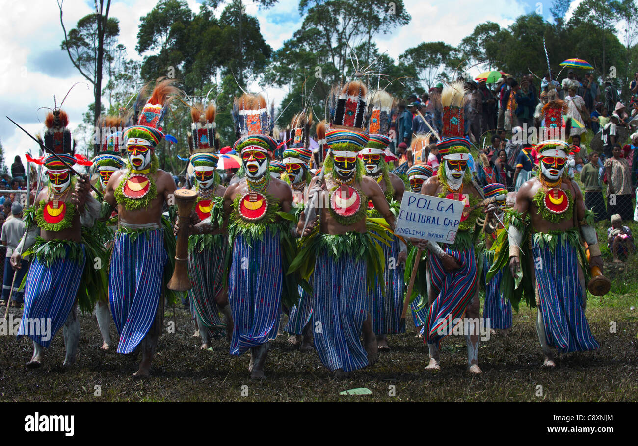 Tribal performers from the Anglimp District in Waghi Province Western
