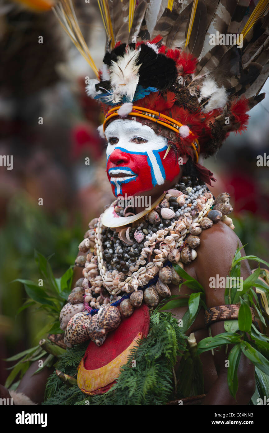 Sing-sing group from Hagen in Western Highlands performing at Hagen Show Papua New Guinea Stock Photo