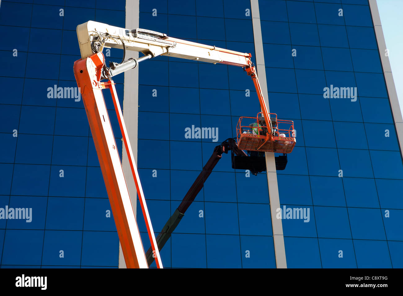 cleaner cleaning external glasses Building glass windows in Mallorca