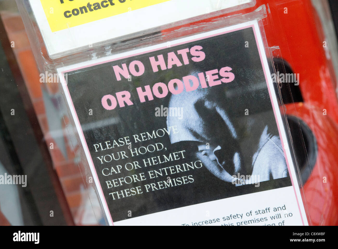 Sign banning hoodies hires stock photography and images Alamy