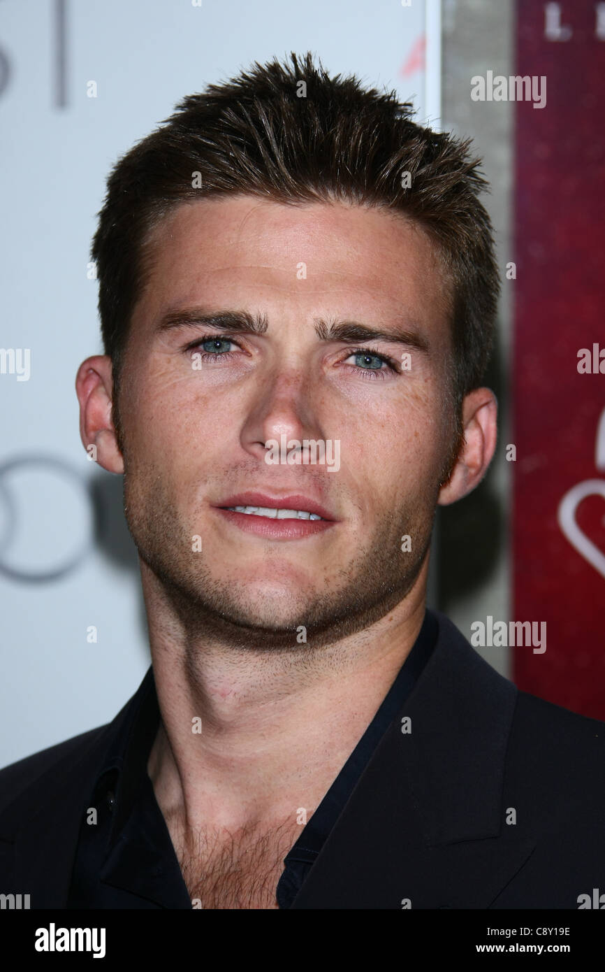 scott eastwood and clint eastwood side by side