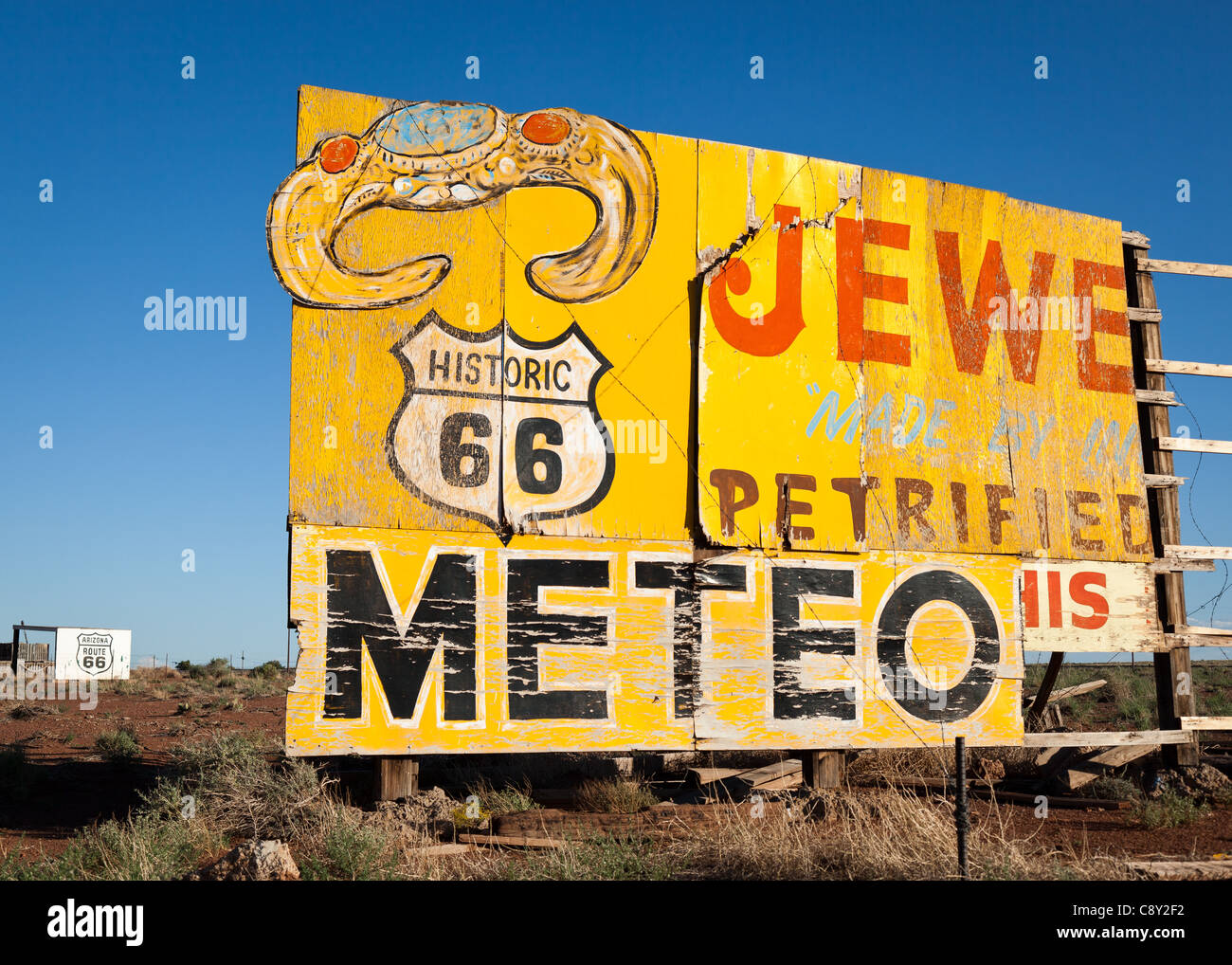 Indian trading post old advertising billboard, Meteor City, along Route