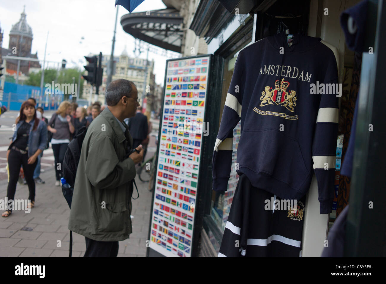 Amsterdam netherlands shop shoppers hi-res stock photography and images -  Alamy