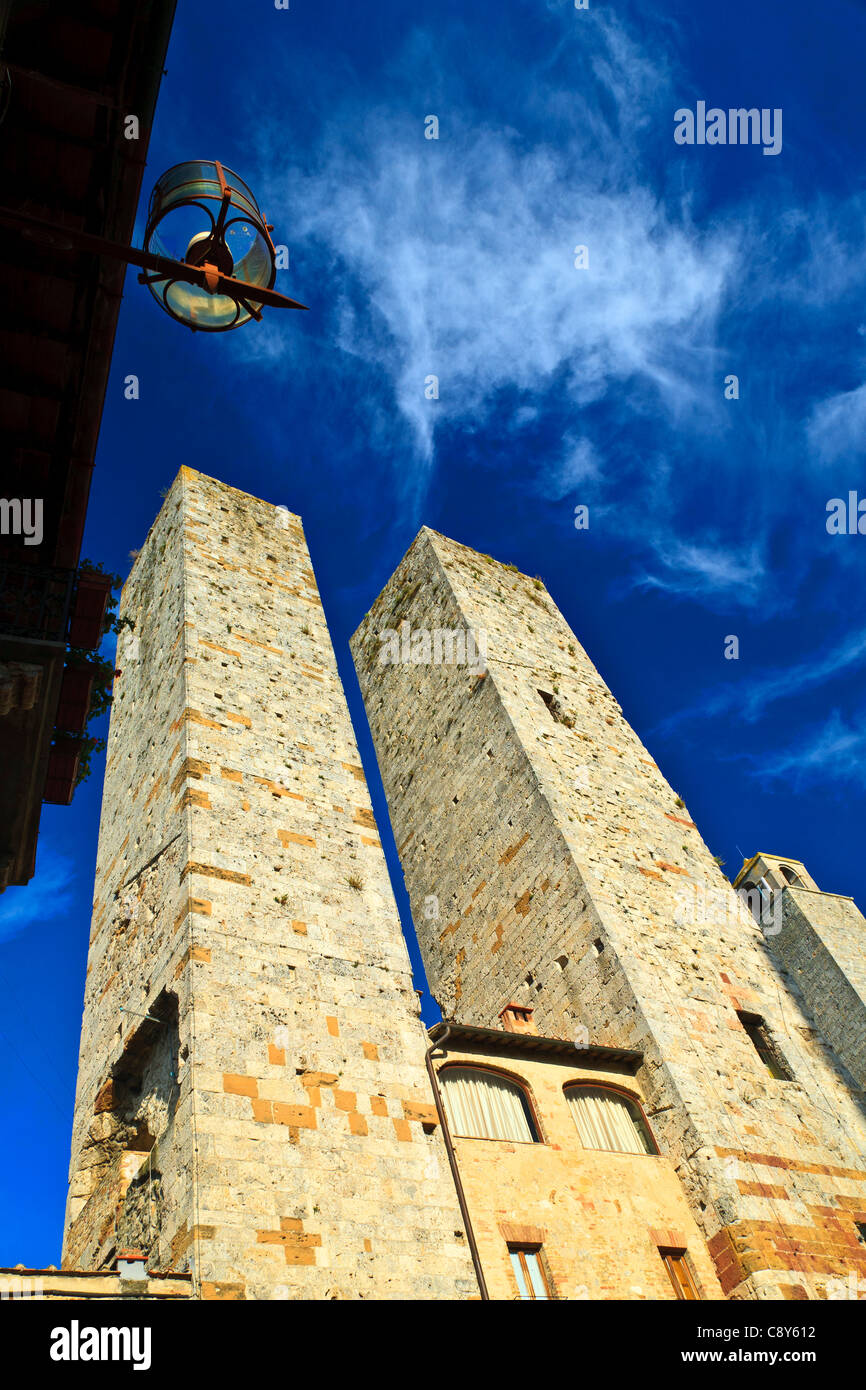 Medieval towers of san gimignano hi-res stock photography and images ...