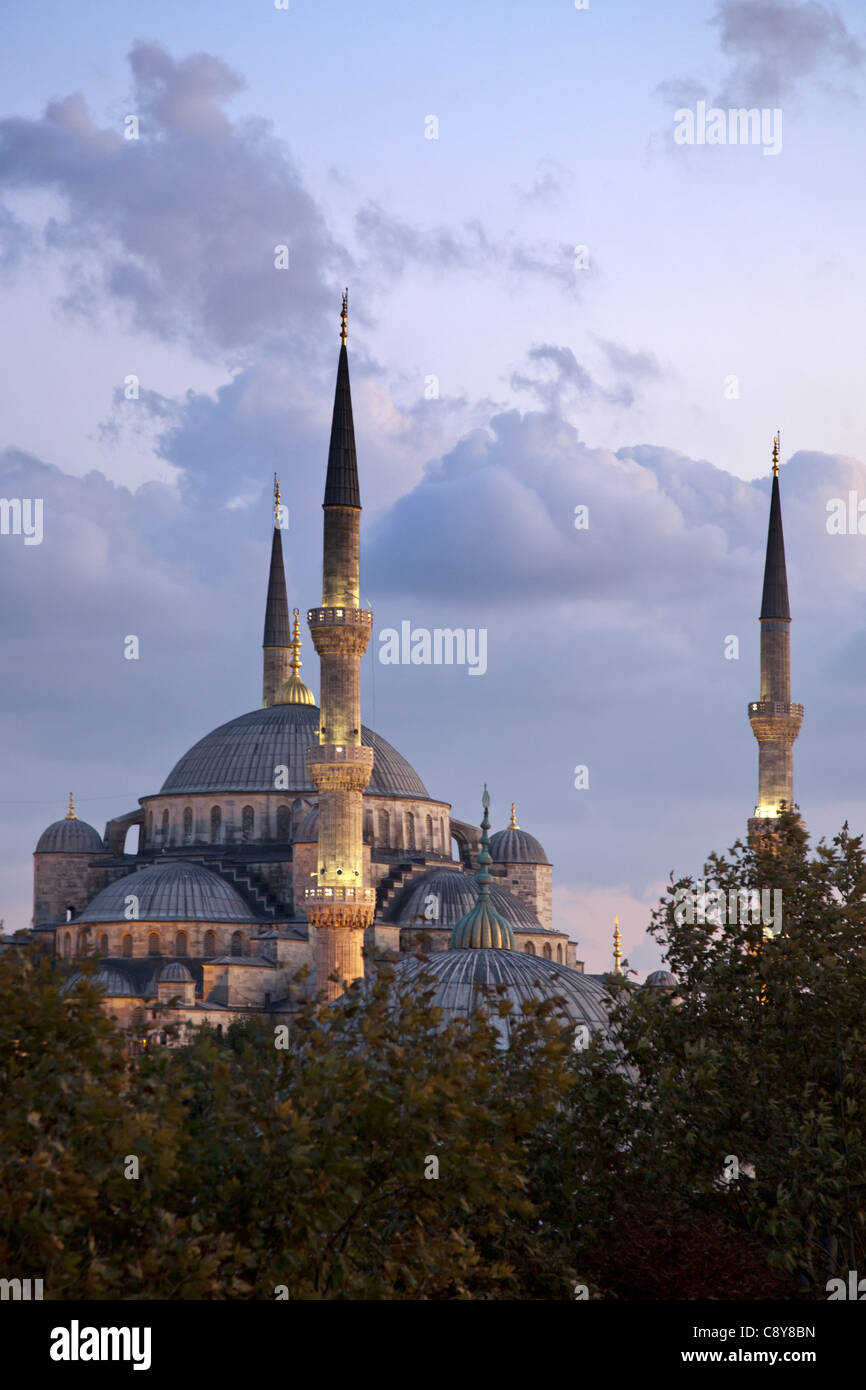 Blue Mosque at twilight , Istanbul, Turkey Moschee Stock Photo