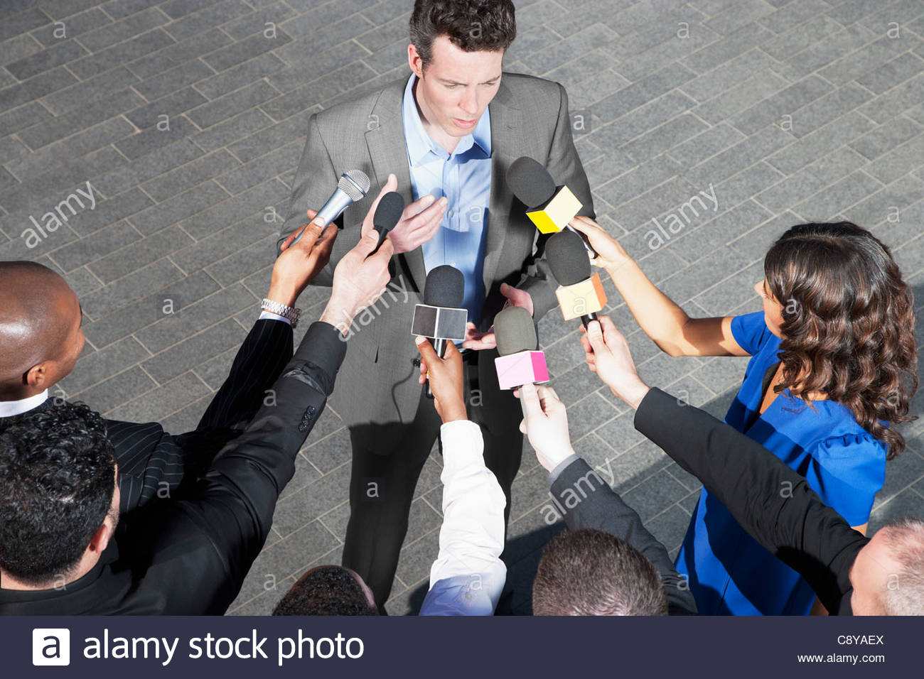 Interviewer Microphone Stock Photos & Interviewer Microphone Stock ...