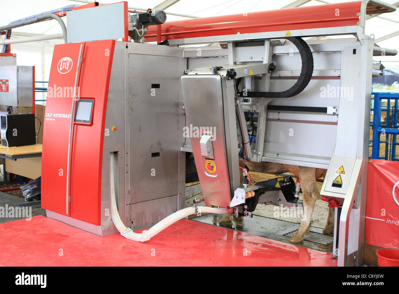 Automatic milker hi-res stock photography and images - Alamy