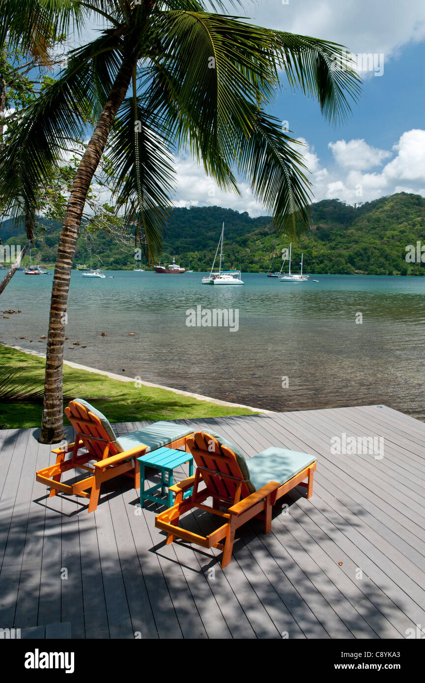 Bay lounge hi-res stock photography and images - Alamy