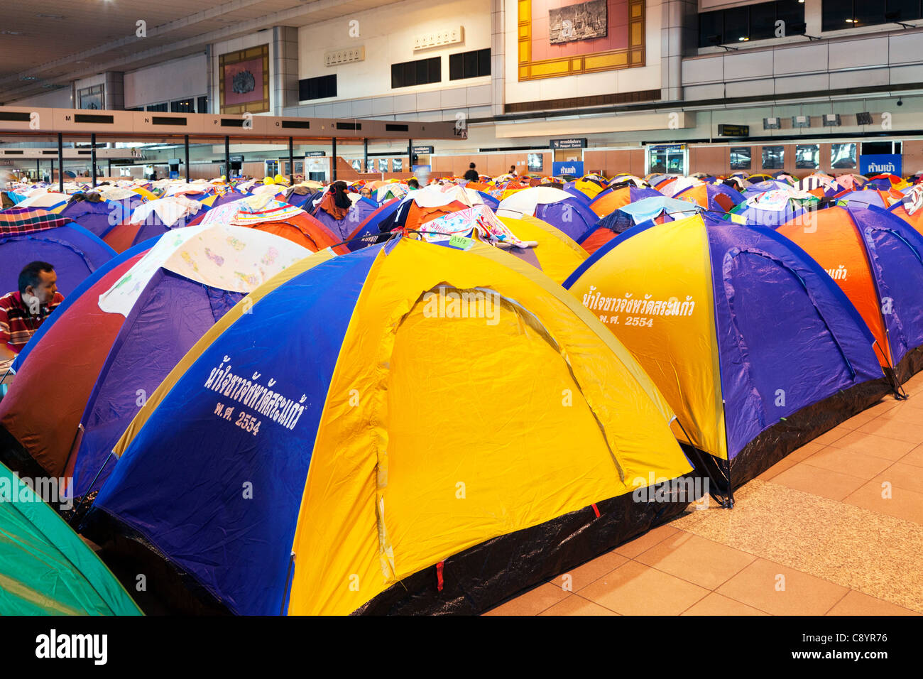 Temporary homes in Flood Relief Centre at Don Muang airport, to escape the flood water in Bangkok city centre, Thailand Stock Photo