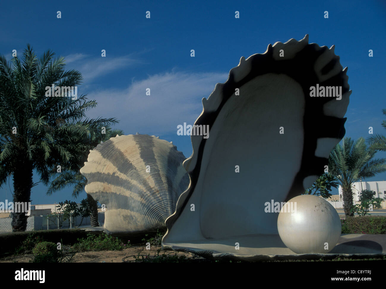 The pearloyster roundabout at alRuwais Qatar Stock Photo Alamy