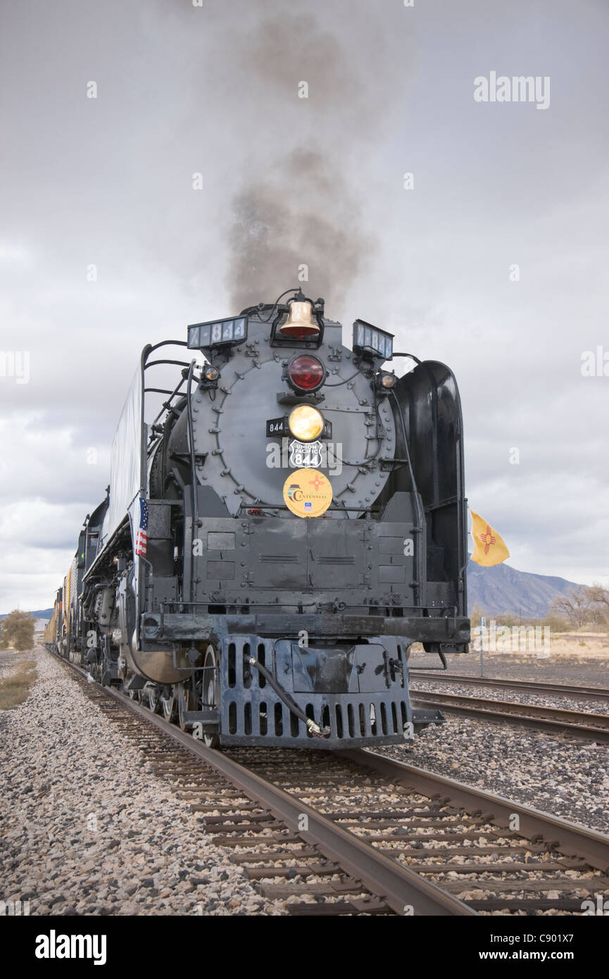 Black smoke rises from Union Pacific 844 as it departs from Carrizozo ...