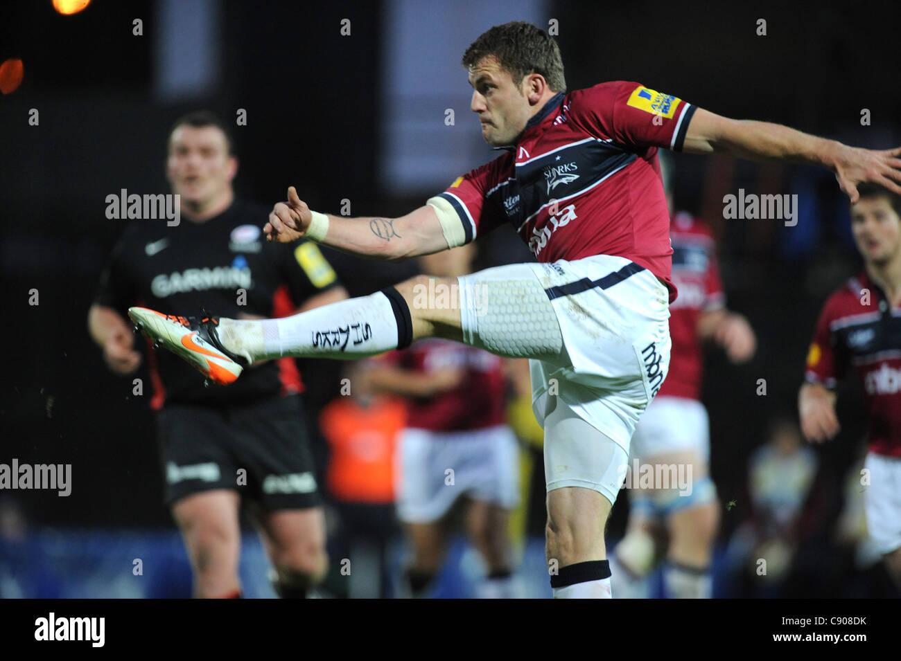 06.11.2011 Watford, England. Mark Cueto (Wing) in action during the Aviva Premiership game between Saracens and Sale Sharks. Stock Photo