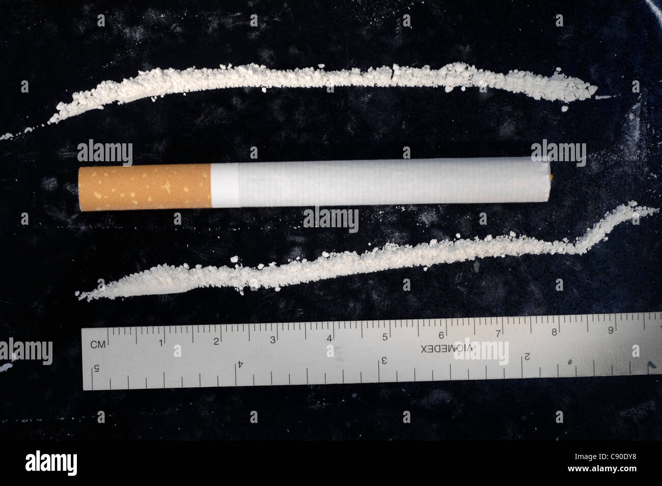 100mg Cocaine Line With Ruler And Cigarette For Scale Stock Photo Alamy 100mg-cocaine-line-with-ruler-and-cigarette-for-scale-stock-photo-alamy