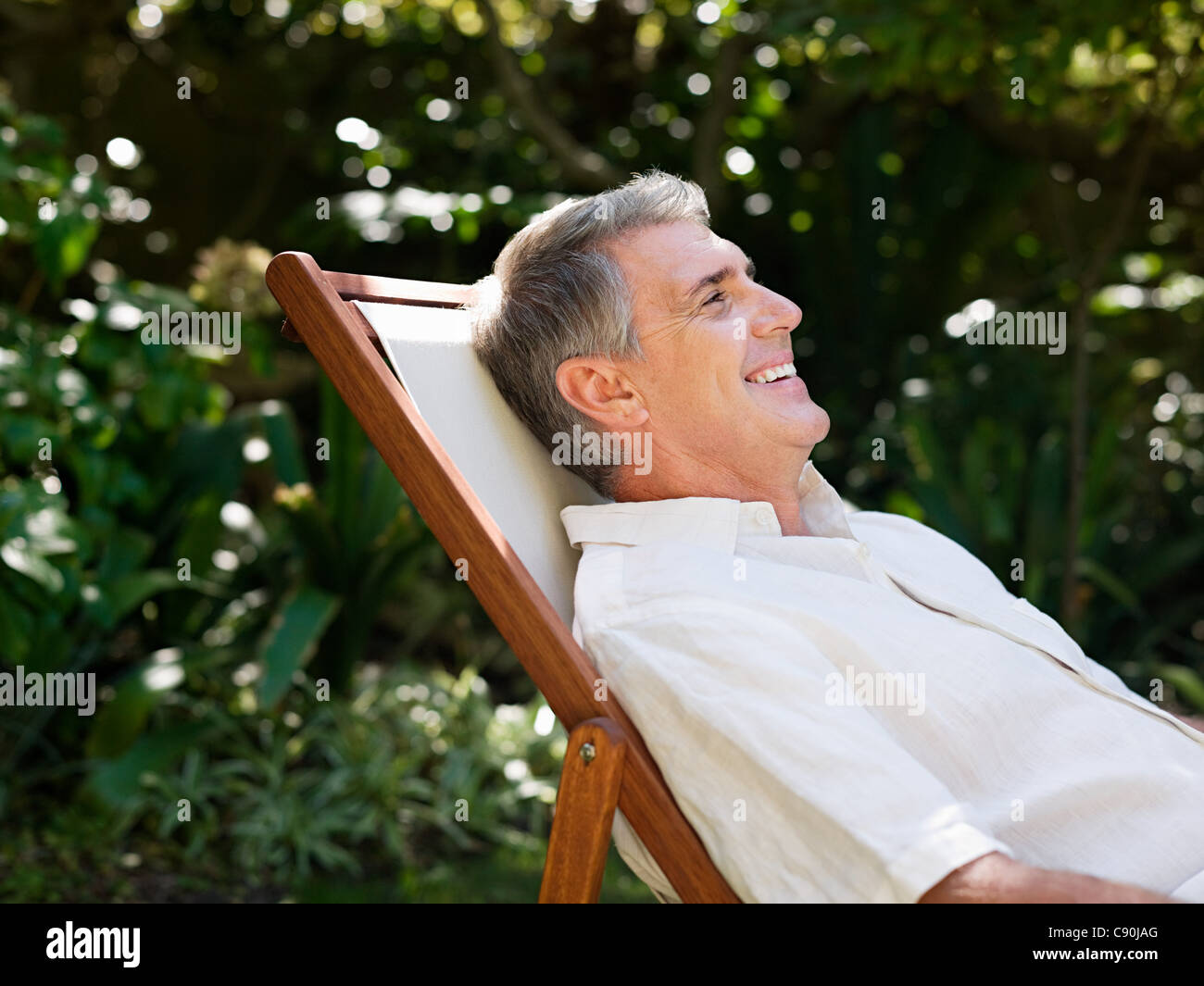 Man Deckchair Side On Hi res Stock Photography And Images Alamy man-deckchair-side-on-hi-res-stock-photography-and-images-alamy