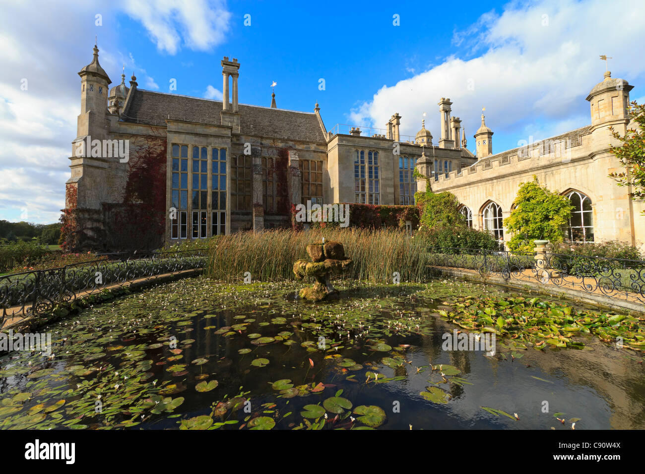burghley-house-stamford-lincolnshire-water-feature-with-lilies-in-a