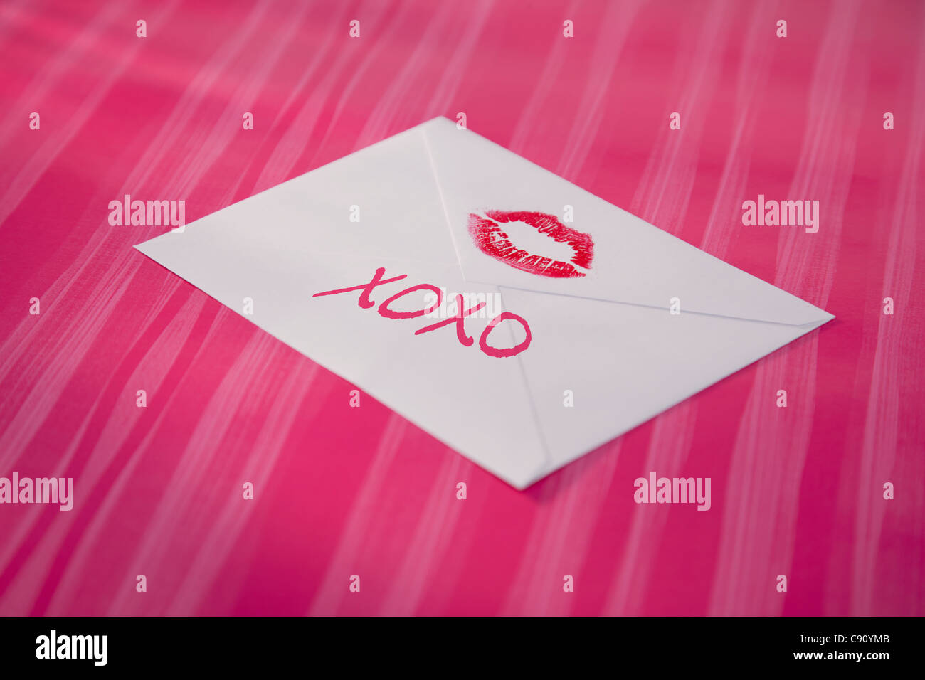 USA, Illinois, Metamora, Envelope signed with red lipstick kidd Stock Photo
