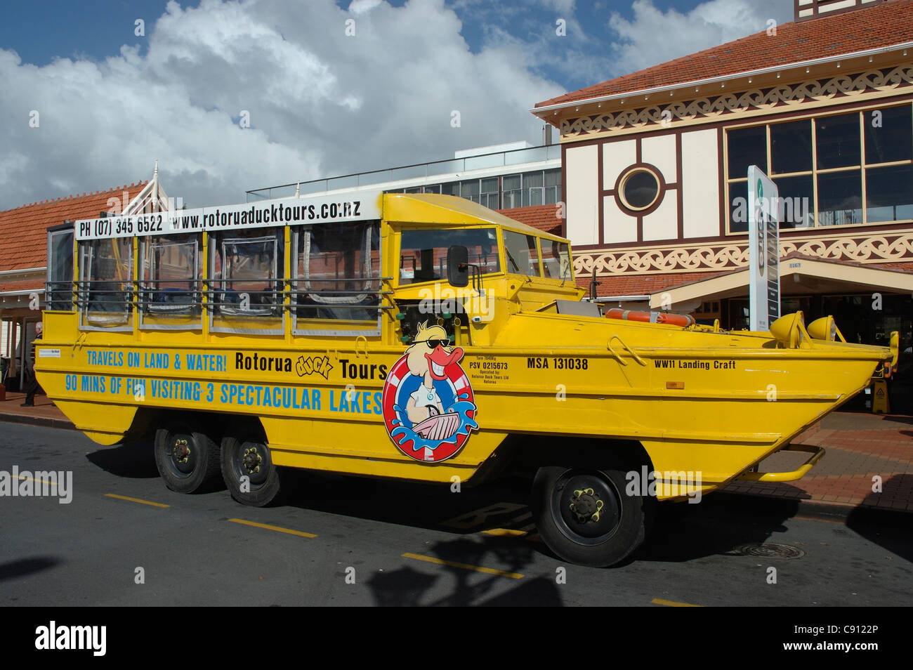 rotorua tour bus