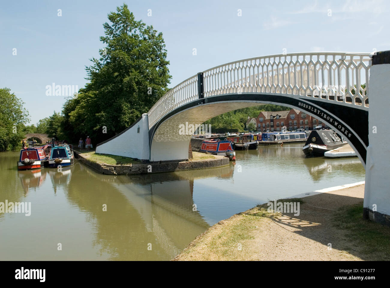 Braunston is a unique triangular junction between the Oxford and Grand Union canals on the route north from London to Stock Photo