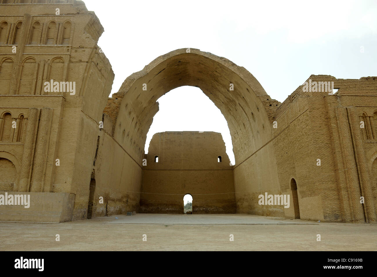 Iraq, Ctesiphon, The ancient arch stand 37 meters tall. Stock Photo