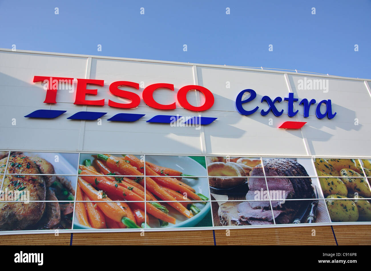 Tesco extra supermarket, Yate Shopping Centre, Yate, Gloucestershire