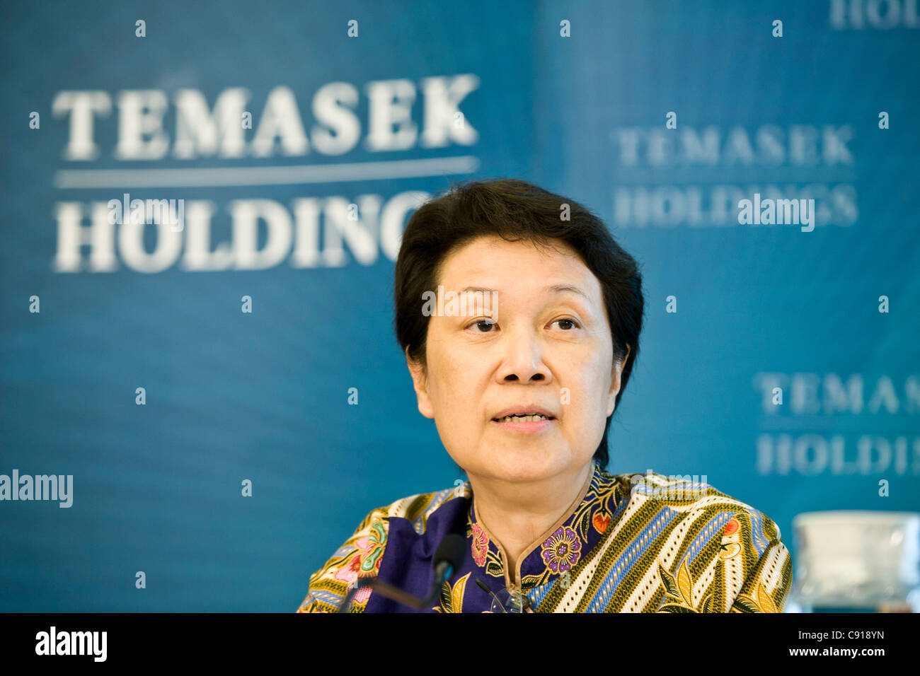 Ho Ching Executive Director And Ceo Of Temasek Holdings Pte Speaks During A News Conference In Singapore Stock Photo Alamy