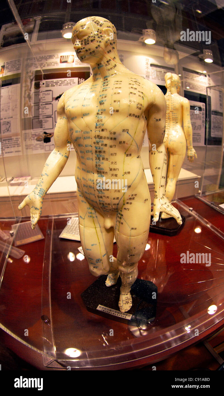 Chinese acupuncture china hi-res stock photography and images - Alamy