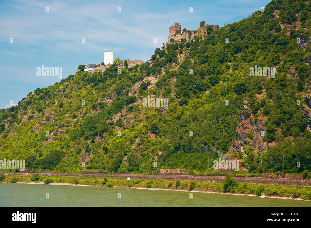Friednly brothers Sterrenberg castle and Liebenstein castle Kamp-Bornhofen Shipping on the river Rhine Koeln-Duesseldorfer Mitte Stock Photo
