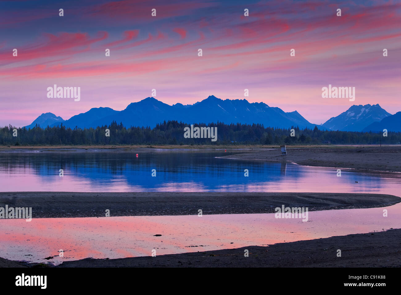 Gustavus alaska hires stock photography and images Alamy