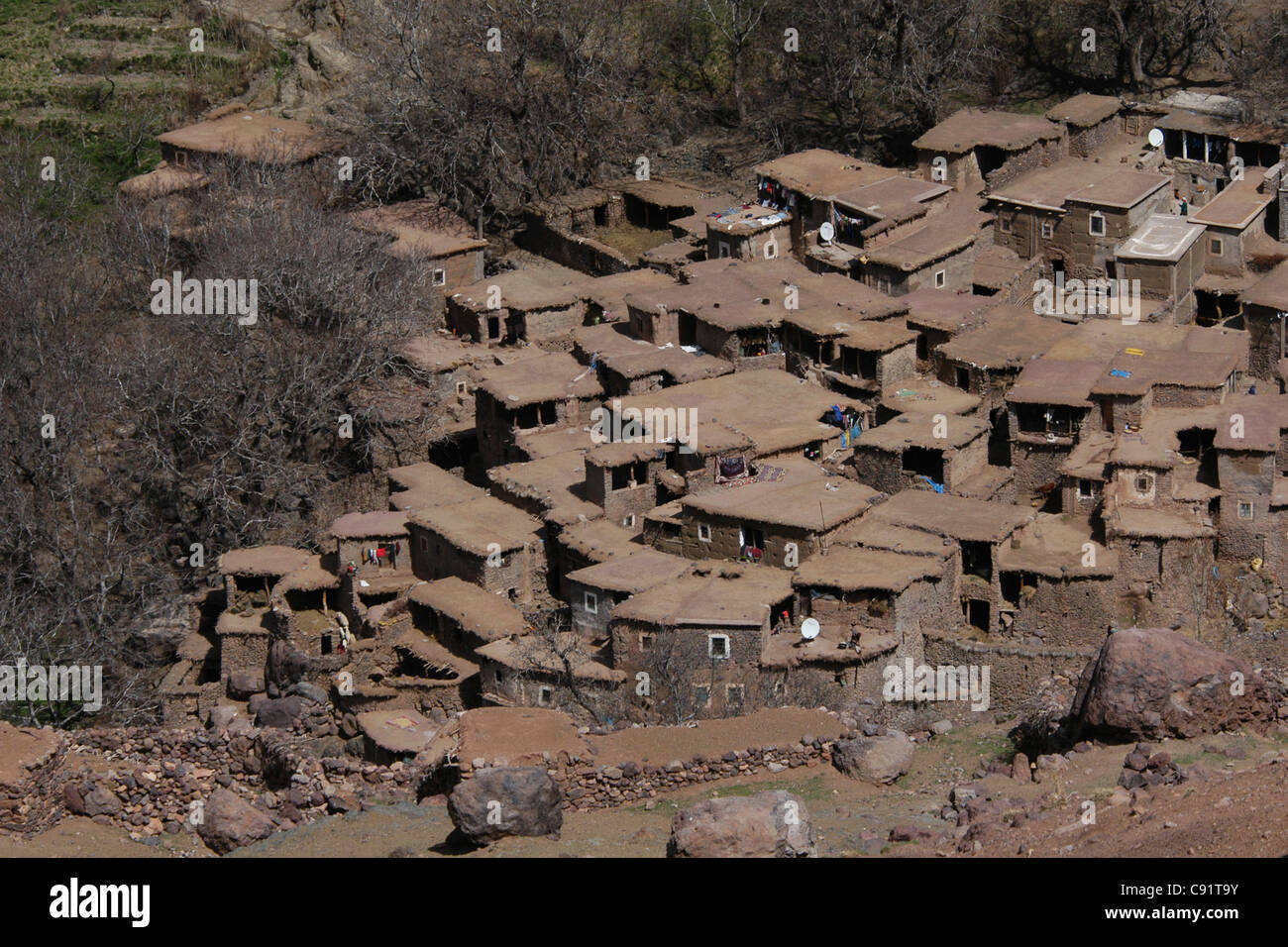 Berber village of Ouanesekra at the Imenane River in the High Atlas Mountains, Morocco. Stock Photo