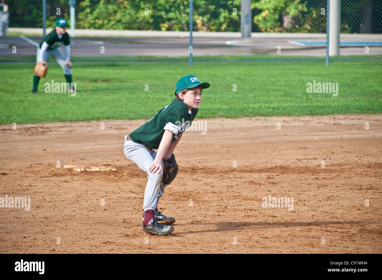 Youth baseball second baseman Stock Photo Alamy