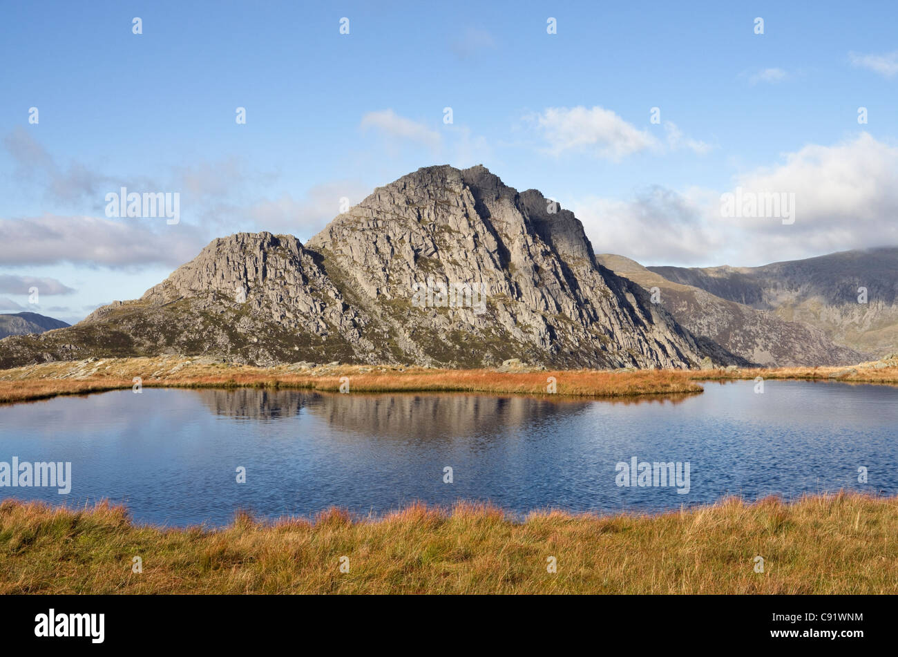 View across Llyn Y Caseg-fraith to Mt Tryfan mountain in Snowdonia National Park. Ogwen, Conwy, North Wales, UK, Britain Stock Photo