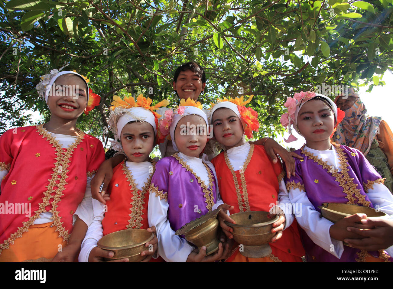 Sumbawa hi-res stock photography and images - Alamy