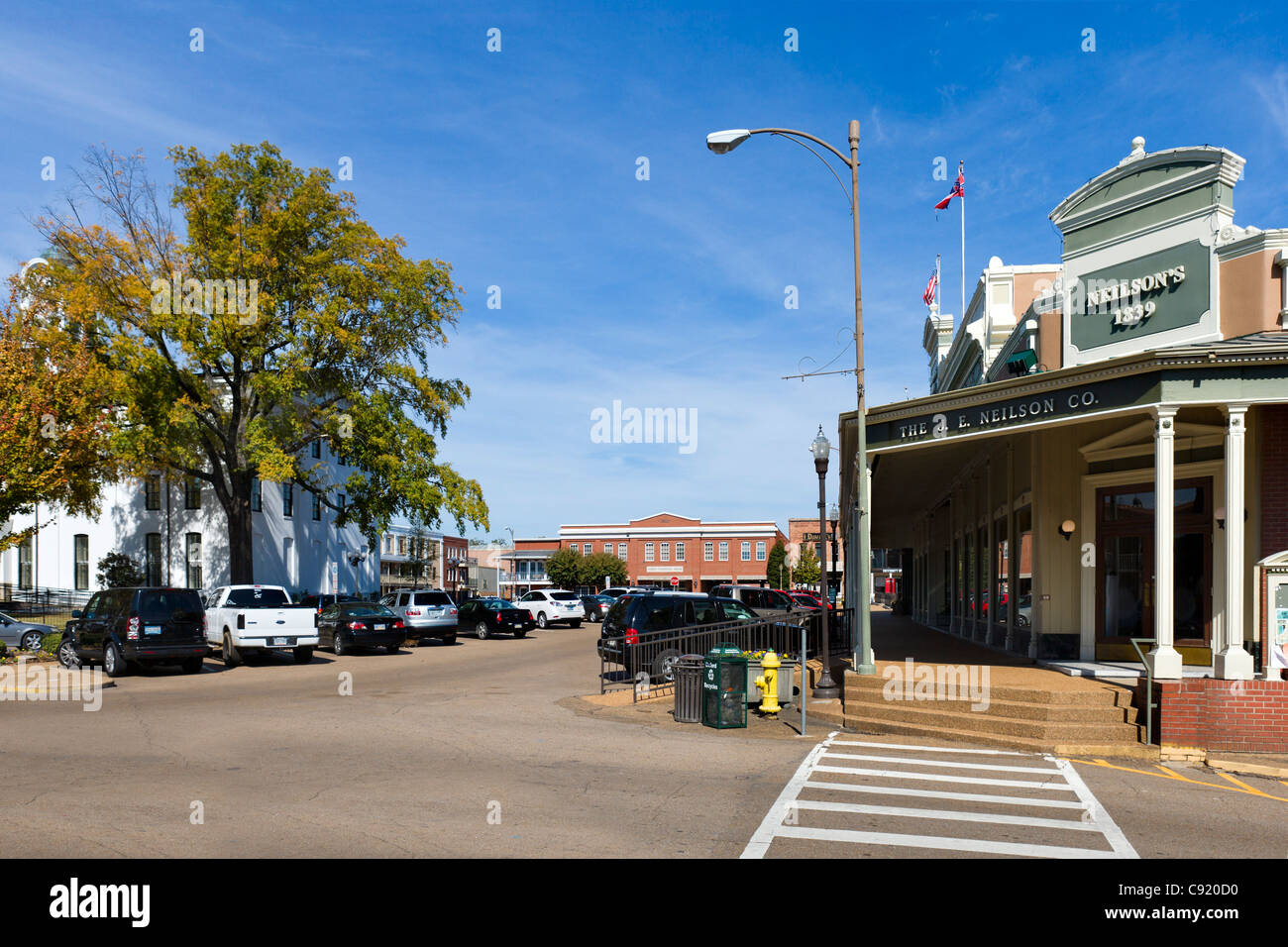 Downtown oxford mississippi hires stock photography and images Alamy