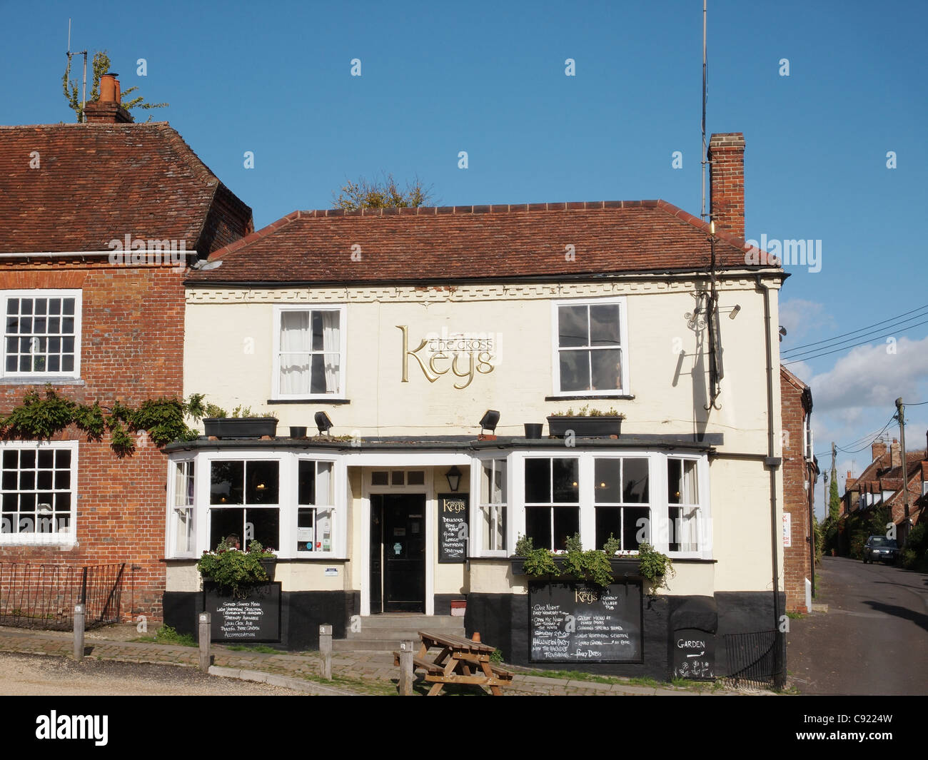 Great Bedwyn Cross Keys Inn Stock Photo - Alamy