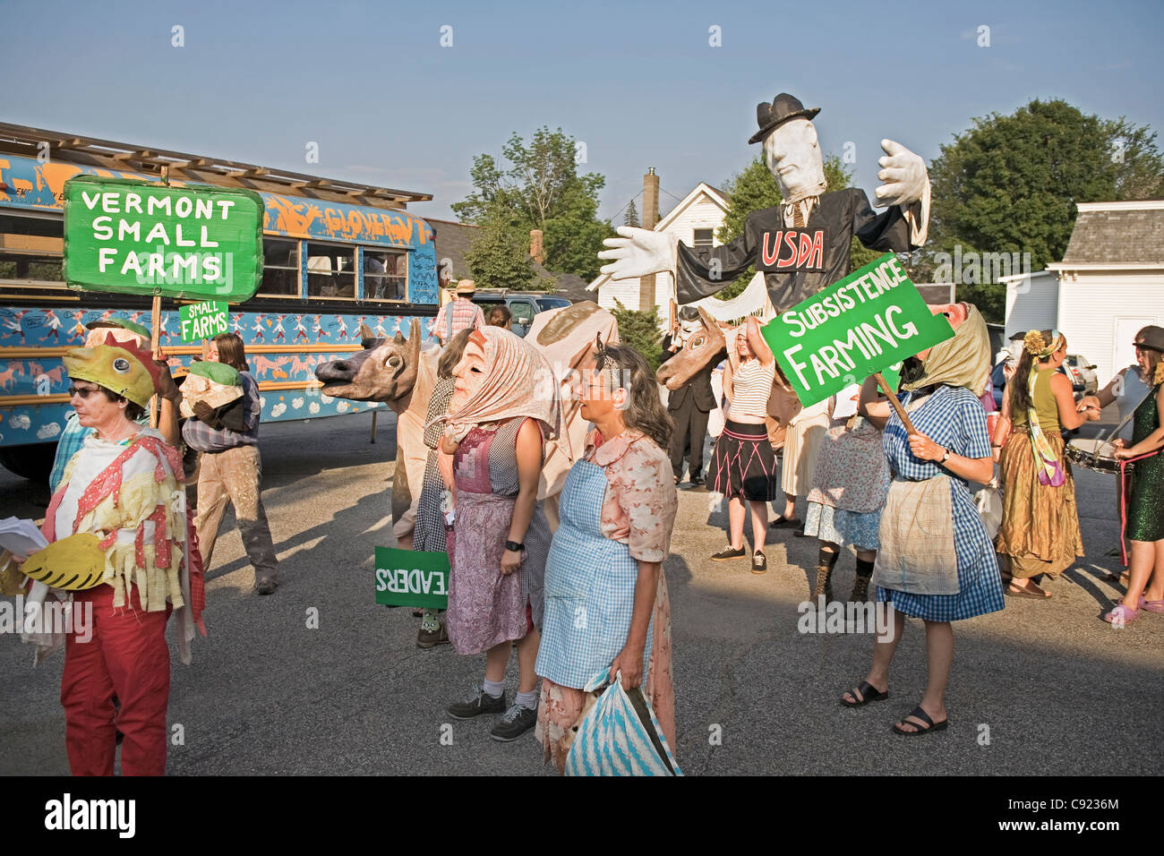 Bread puppet theater bus hires stock photography and images Alamy
