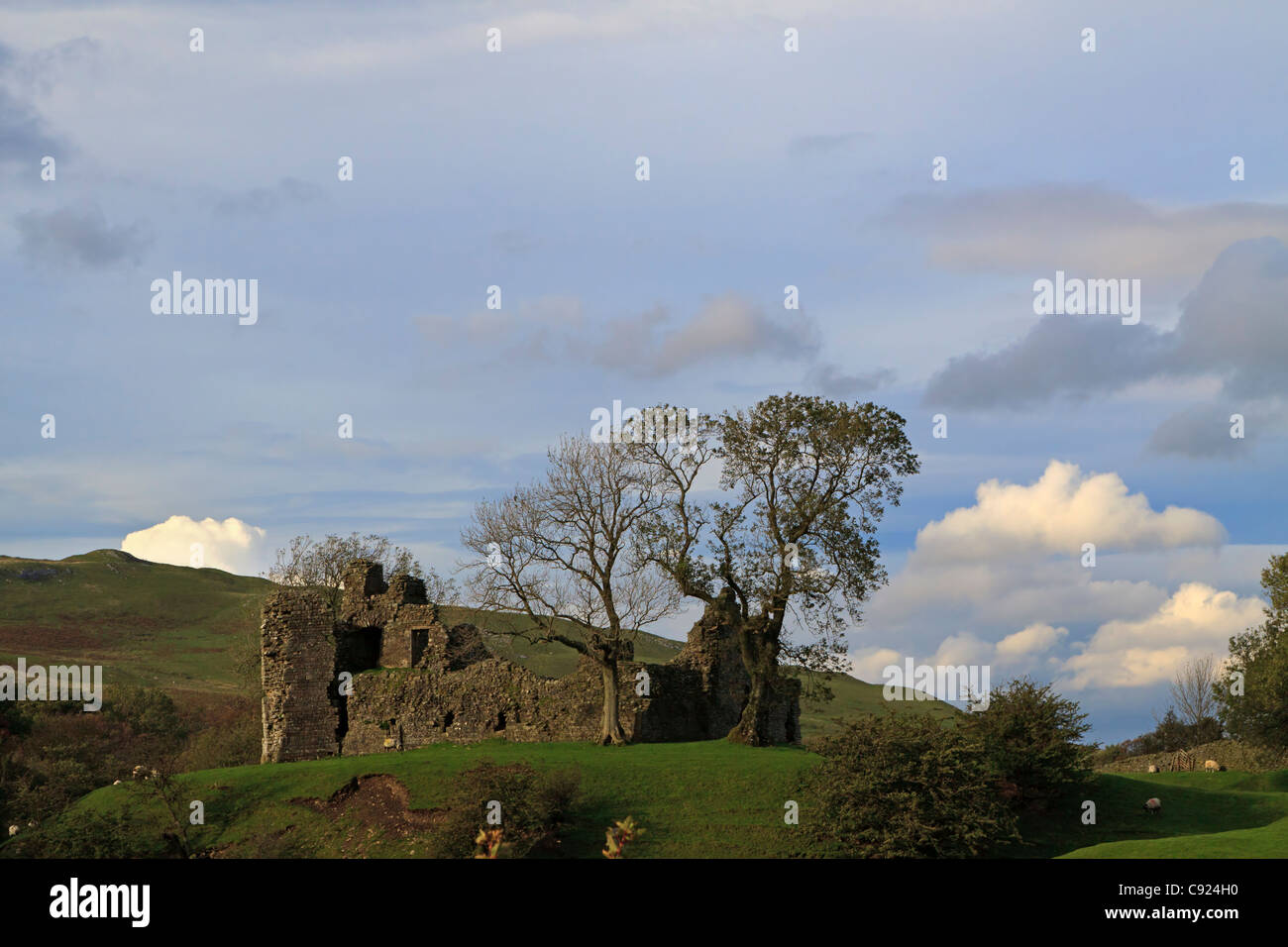 Pendragon Castle, Mallerstang Dale, Cumbria, UK. Reputed to be the castle of Uther Pendragon, father of Arthur. Stock Photo