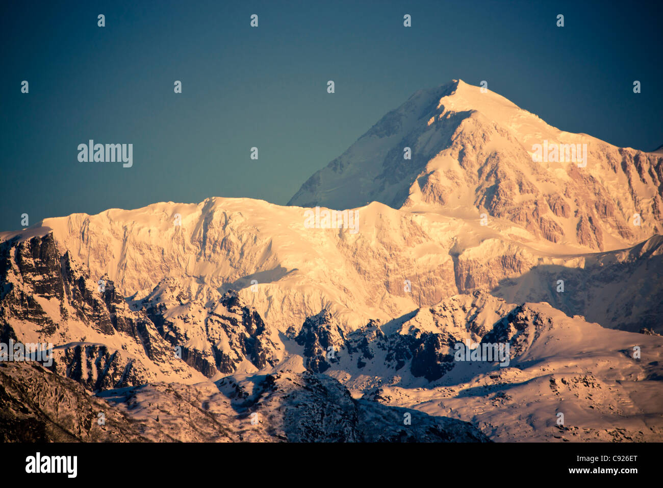 Sunrise on mount mckinley hi-res stock photography and images - Alamy