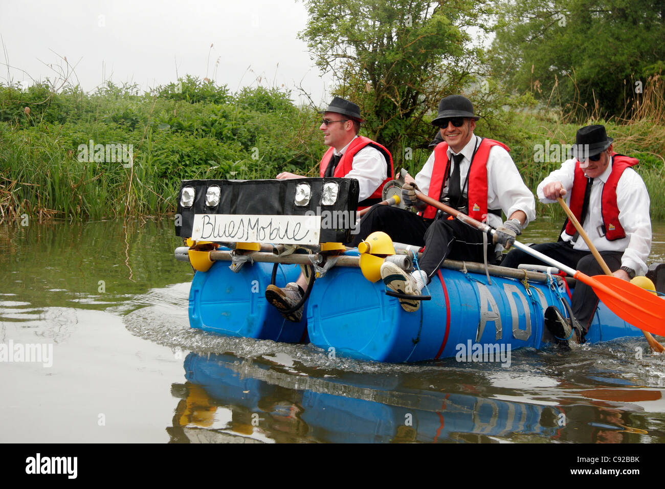 The quirky annual Crafty Craft Race, held on the Kennet and Avon Canal between Hungerford and Newbury, Berkshire, England Stock Photo