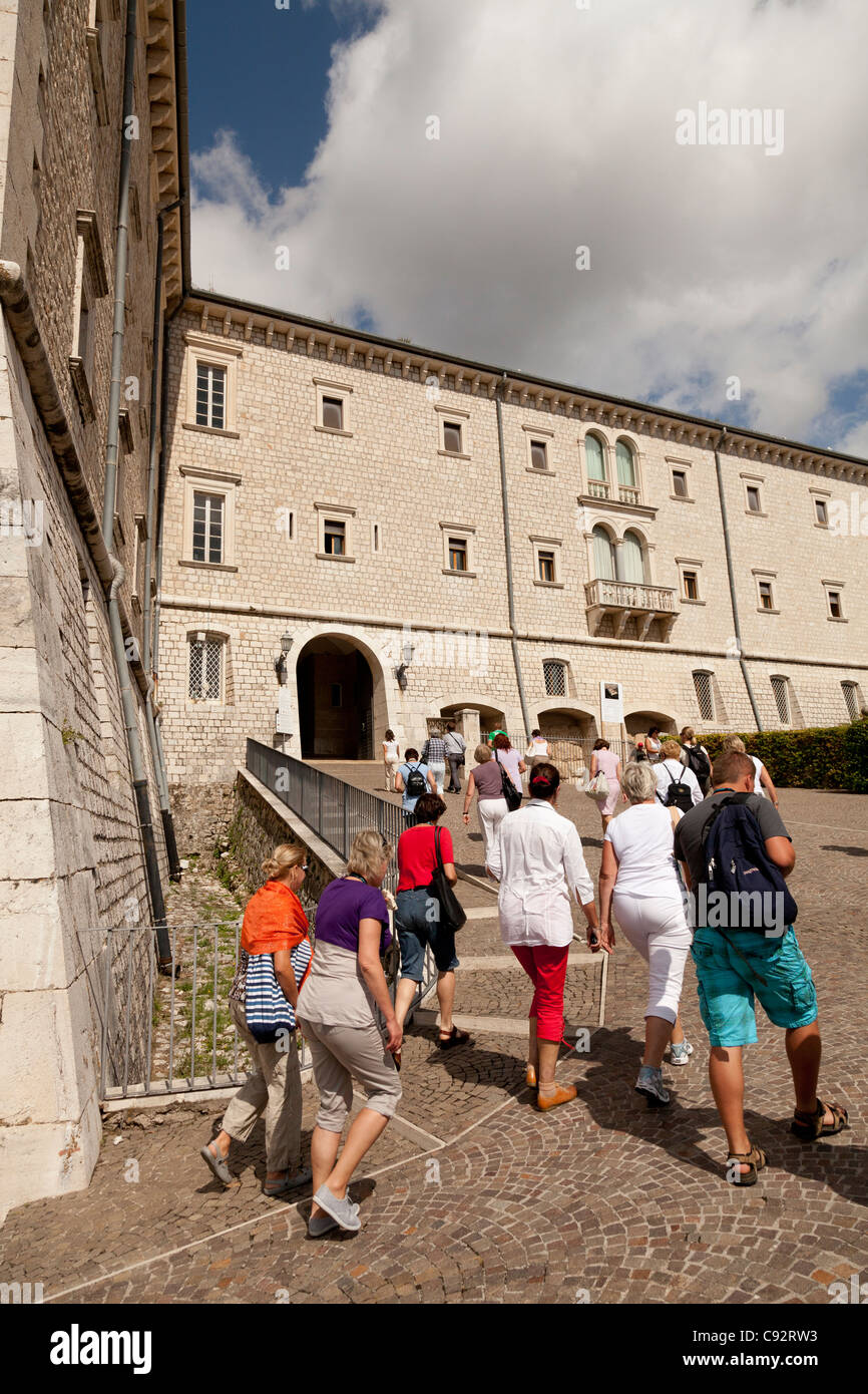 tourists entering monte cassino abbey Stock Photo