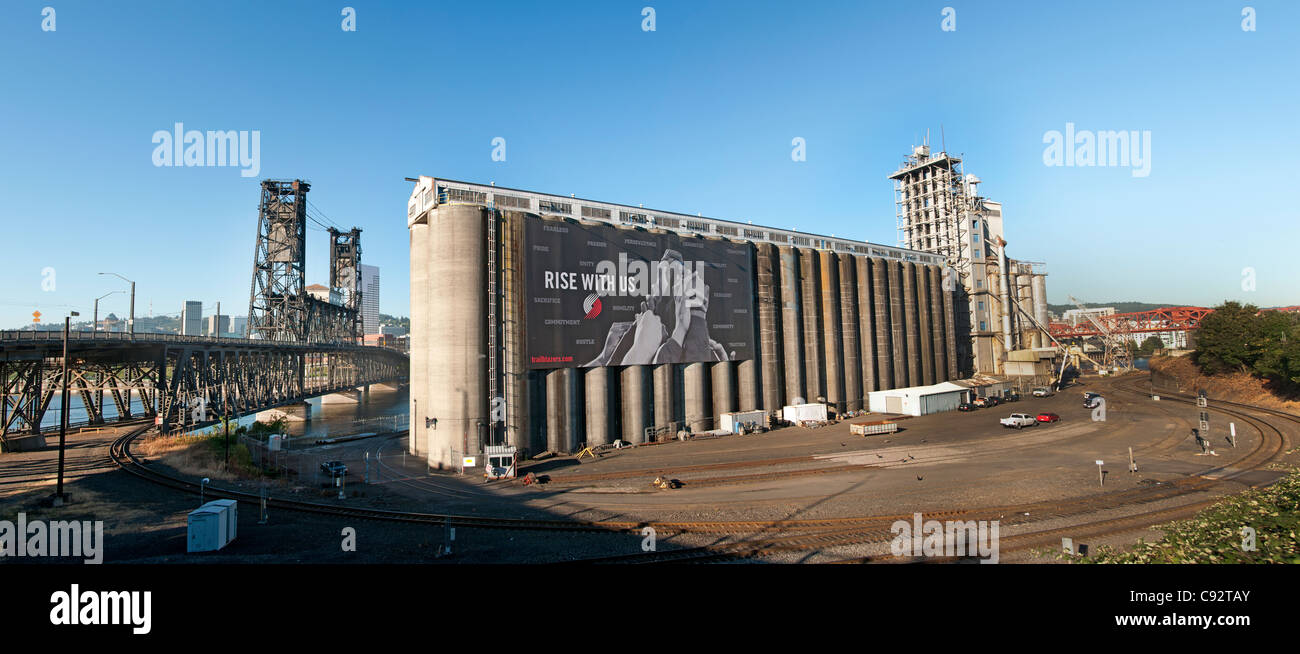 Portland Cement Company Factory Plant Oregon United States near steel bridge Willamette River Stock Photo