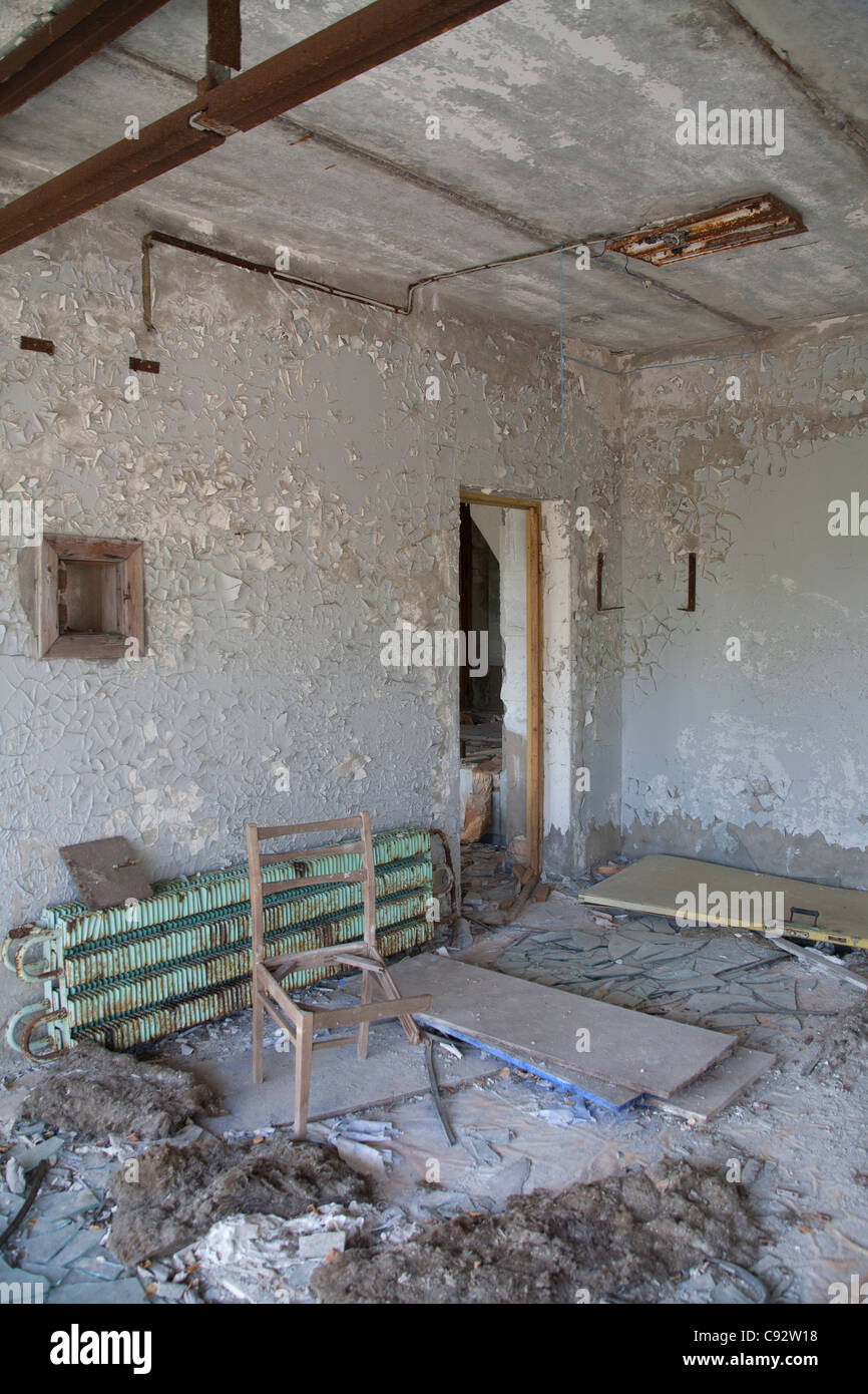 Vandalised room in the abandoned Palace of Culture - Energetik - Lenin ...