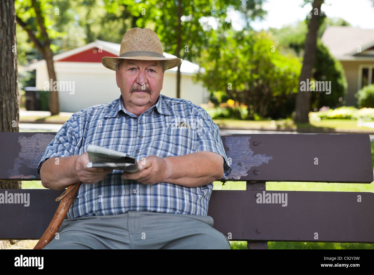 Portrait relaxed casual old man hi-res stock photography and images - Alamy