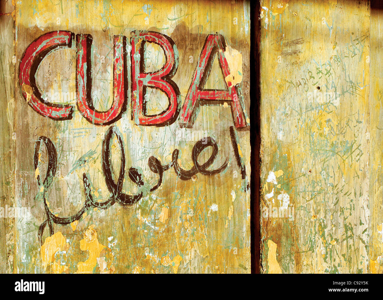 Slogan painted on a wall. Jesús María, La Habana, Havana, Cuba Stock Photo