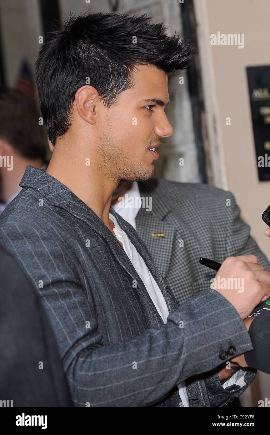 Taylor Lautner Leaves The Live With Regis And Kelly Taping At