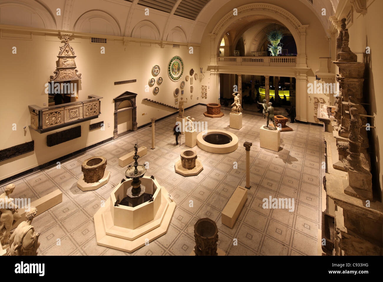 The Victoria And Albert Museum Interior Stock Photos & The Victoria And ...